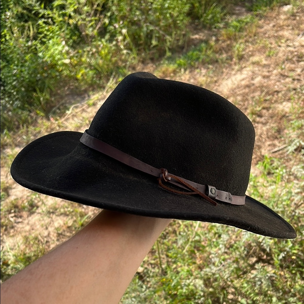 Classic Black Wool Felt Fedora Hat with Brown Leather Band
